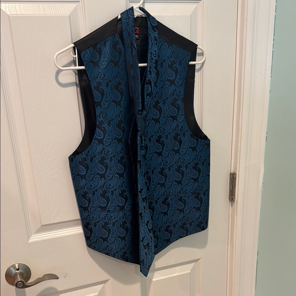 Men's Elegant Blue Paisley Vest